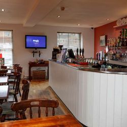 The George Hotel - Hotel Bar