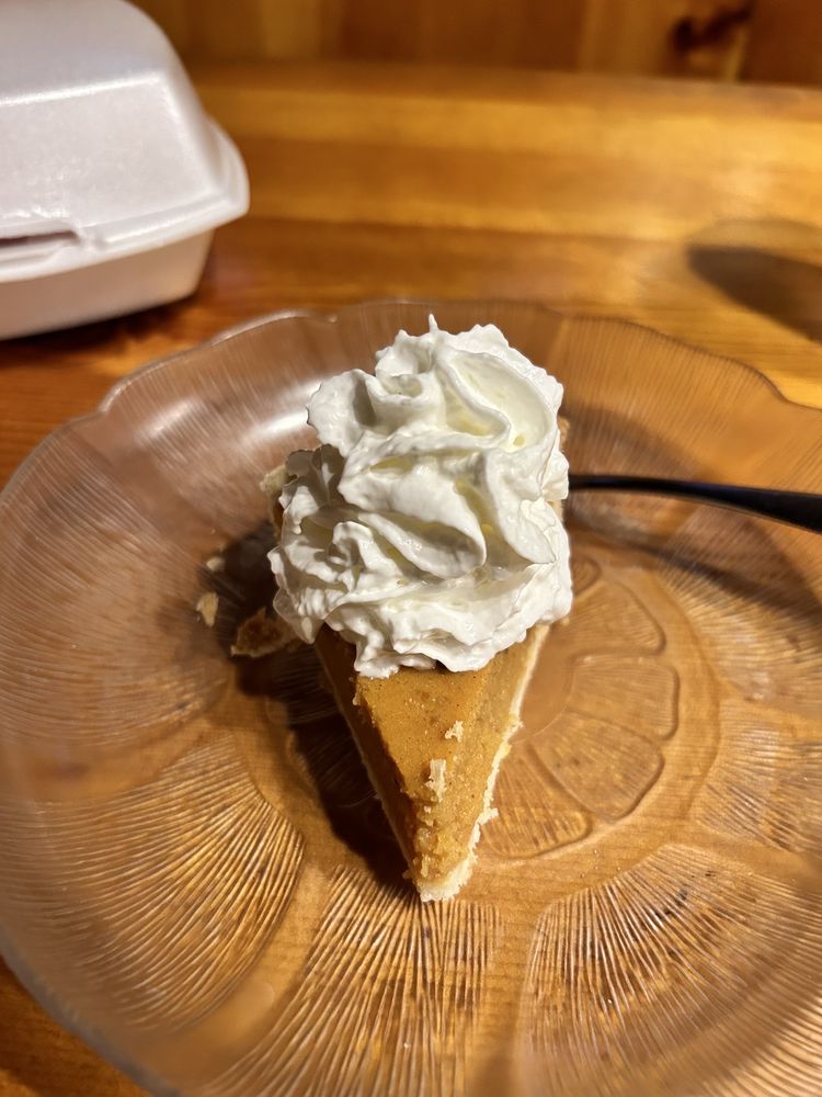 Chuckwagon Restaurant & Lounge