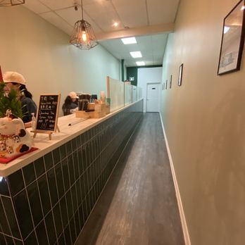 The Green Isle - Waiting area - Bubble Tea Near Me - Markham, Ontario