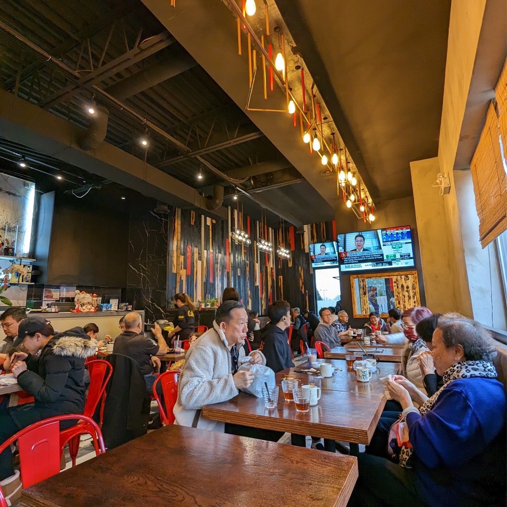 Pine House Cafe - Interior / IG: Ayenomz - Noodles Near Me - Newmarket, Ontario Pine House Cafe - Interior / IG: Ayenomz - Noodles Near Me - Newmarket, Ontario