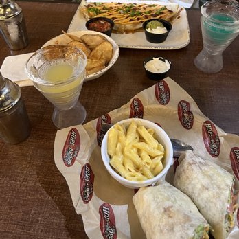 Hops n Drops - BBQ CHICKEN QUESADILLA, BBQ CHICKEN WRAP W/ MAC AND CHEESE, Drinks - White gummy bear The sour patch - Burgers Near Me - Vancouver, Washington Hops n Drops - BBQ CHICKEN QUESADILLA, BBQ CHICKEN WRAP W/ MAC AND CHEESE, Drinks - White gummy bear The sour patch - Burgers Near Me - Vancouver, Washington