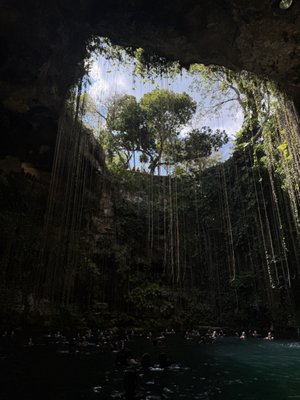 Ik Kil Cenote by null