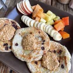 Spirulina - Gorilla pancakes with homemade peanut butter and chocolate