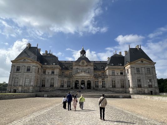Paris To Versailles Private Tours by null