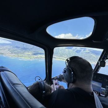 Air Maui Helicopter Tours - Aerial Tours Near Me - Kahului, Hawaii Air Maui Helicopter Tours - Aerial Tours Near Me - Kahului, Hawaii