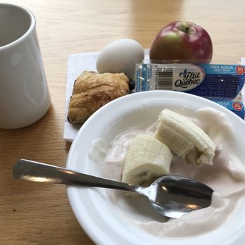 Hotel Le Dauphin - European style breakfast (those packed cheeses are very good) - Hotels Near Me - Longueuil, Quebec