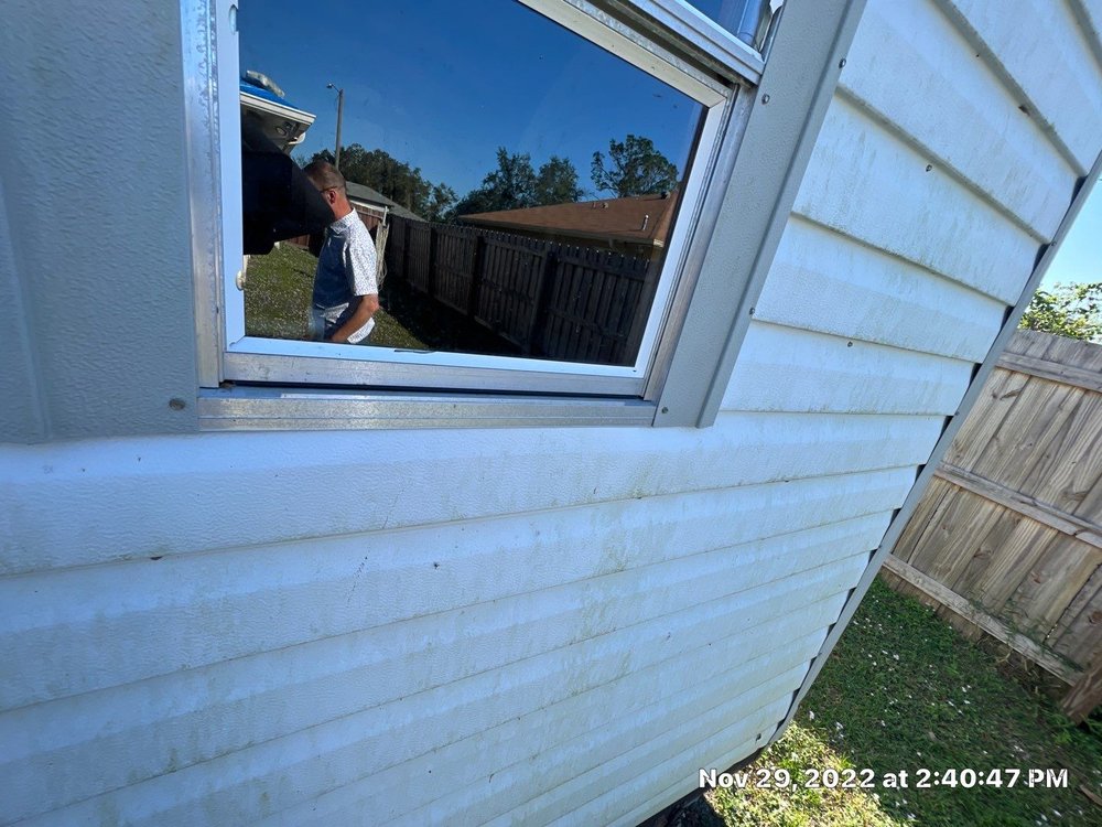 Slide of CM Roofing Pros