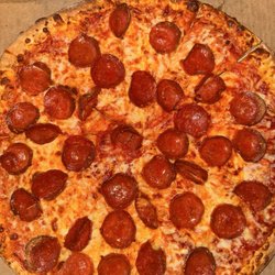 Monster's Pizza - Pepperoni pizza