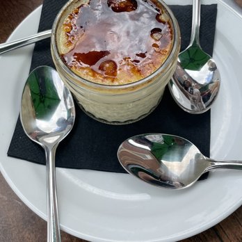 Handsome Devil Bistro - Crème brûlée - Bistros Near Me - Elora, Ontario Handsome Devil Bistro - Crème brûlée - Bistros Near Me - Elora, Ontario