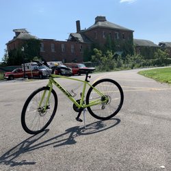 South Shore Bicycle And Fitness - Trek fx1