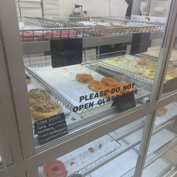 D&D’s Place - Donuts Near Me - La Grange, Illinois D&D’s Place - Donuts Near Me - La Grange, Illinois