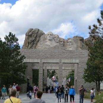 Mount Rushmore National Memorial - Landmarks & Historical Buildings Near Me - Keystone, South Dakota