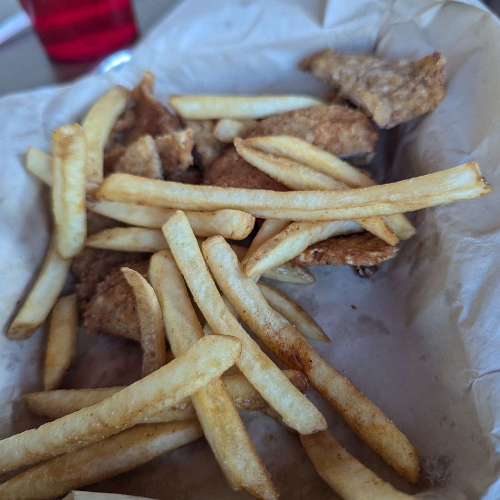 Colt Grill - Child chicken tenders - Barbeque Near Me - Sedona, Arizona Colt Grill - Child chicken tenders - Barbeque Near Me - Sedona, Arizona