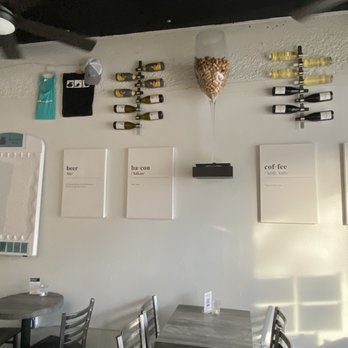 Bar Chinchilla - Wine Bars Near Me - St. Petersburg, Florida Bar Chinchilla - Wine Bars Near Me - St. Petersburg, Florida