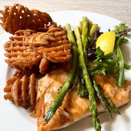 Grilled Salmon with asparagus and sweet potato fries