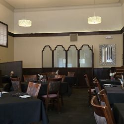 Peacock Room At the Hassayampa Inn