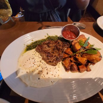 Pinstripes - Steak and eggs - New American Near Me - Chicago, Illinois