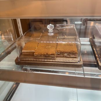 Calidum Cafe - Cafes Near Me - Burbank, California