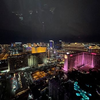 The High Roller - Amusement Parks Near Me - Las Vegas, Nevada