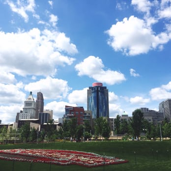 Smale Riverfront Park - Parks Near Me - Cincinnati, Ohio