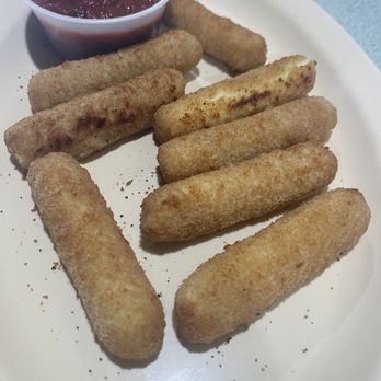 D'caesaro Pizza & Italian Restaurant - Mozzarella Sticks ($6.99) - Italian Near Me - Riverside, California D'caesaro Pizza & Italian Restaurant - Mozzarella Sticks ($6.99) - Italian Near Me - Riverside, California