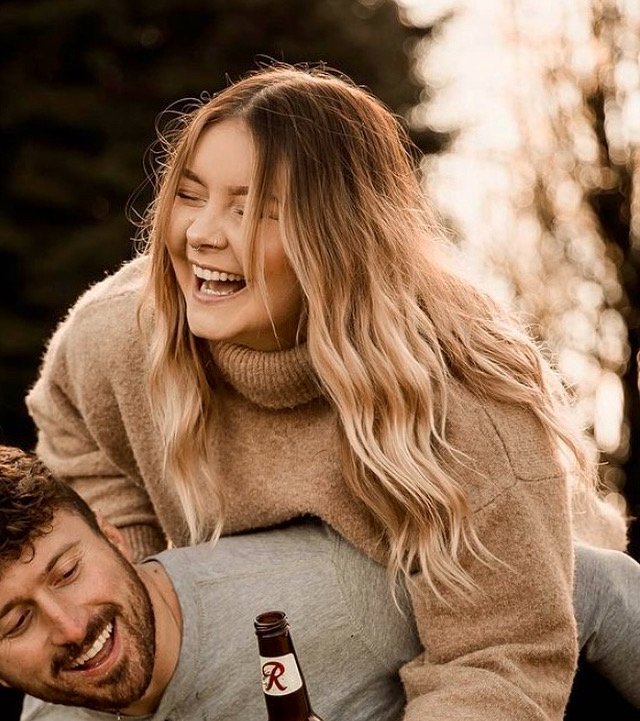 Salty Hair by Ava Brown Logo