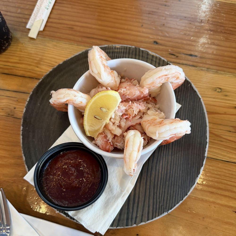 Blue Water - Medium Shrimp & Crab - Seafood Near Me - San Diego, California Blue Water - Medium Shrimp & Crab - Seafood Near Me - San Diego, California