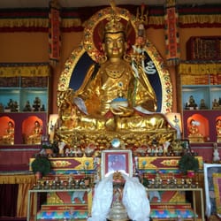 Palri Pema Od Ling - One of two largest statues of Guru Rinpoche, who brought Buddhism to Tibet, is housed in this temple.