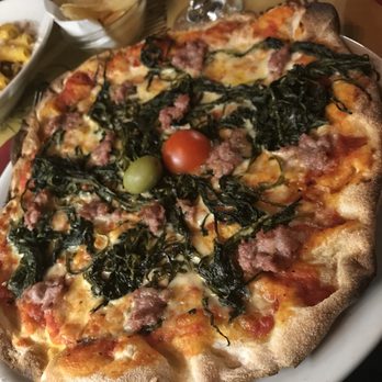 Cantina e Cucina - Pizza rustica - Cafeteria Near Me - Rome, RM