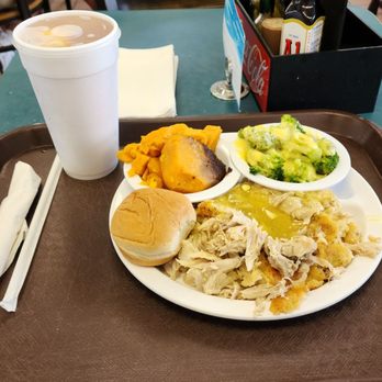 Chick & Sea Foods - Chicken with Dressing, Roll, Yams & Broccoli - Seafood Near Me - Foley, Alabama Chick & Sea Foods - Chicken with Dressing, Roll, Yams & Broccoli - Seafood Near Me - Foley, Alabama
