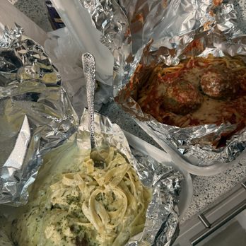 Piccolo Pizza - Chicken Parmesan fettuccine Alfredo & meatball Spaghetti with Meatballs - Pizza Near Me - Las Vegas, Nevada Piccolo Pizza - Chicken Parmesan fettuccine Alfredo & meatball Spaghetti with Meatballs - Pizza Near Me - Las Vegas, Nevada