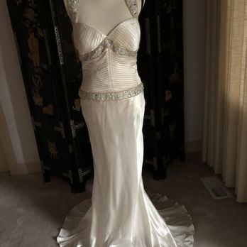 Clothes Encounters - Front of white satin gown size 8 - Women's Clothing Near Me - Asheville, North Carolina Clothes Encounters - Front of white satin gown size 8 - Women's Clothing Near Me - Asheville, North Carolina