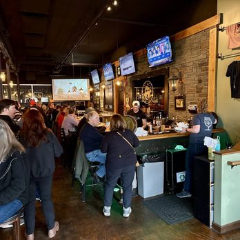 Medusa Brewing Company - Interior - Breweries Near Me - Hudson, Massachusetts