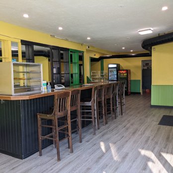 Reggae Rooster - the interior of a restaurant - Caribbean Near Me - Ottawa, Ontario