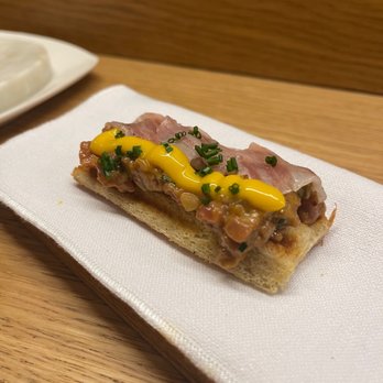 Maleducat - Brioche bun, steak tartare, Iberian pork jowl and smoked yolk - Tapas/Small Plates Near Me - Barcelona, B