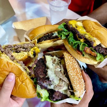 Papi Smash'd Burger - Burgers Near Me - Orlando, Florida Papi Smash'd Burger - Burgers Near Me - Orlando, Florida