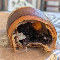 Hans Egstorf - @endoedibles on Instagram 06/29/25 Double Chocolate Croissant