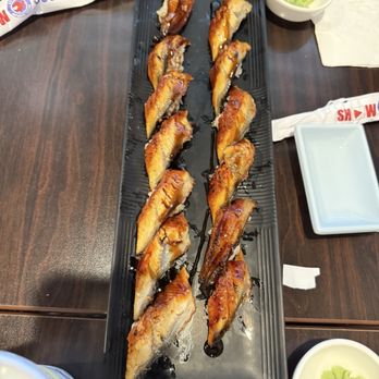 Show Sushi - Sushi Bars Near Me - San Dimas, California