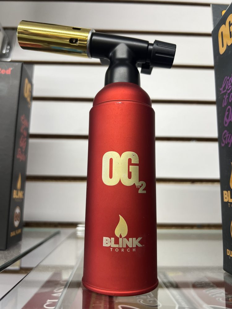 STRAIGHT UP SMOKE SHOP Updated October 2024 65 Photos 1290 S High