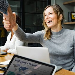 1ON1 SEO Training - Be happy you will have the knowledge and tools to help search engine optimize your own website