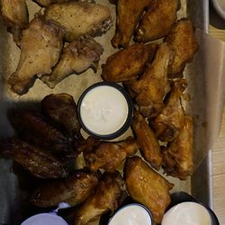 Buffalo Wild Wings - 20 bone-in wings