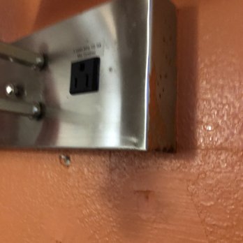 Motel 6 - Messed up paint and mold - Hotels Near Me - Yemassee, South Carolina Motel 6 - Messed up paint and mold - Hotels Near Me - Yemassee, South Carolina