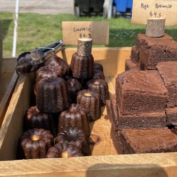 Withrow Park Farmers’ Market - a variety of brownies - Farmers Market Near Me - Toronto, Ontario Withrow Park Farmers’ Market - a variety of brownies - Farmers Market Near Me - Toronto, Ontario