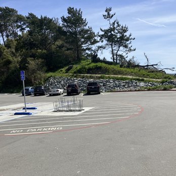 New Brighton Campground - Parking lot and trail back to campground - Campgrounds Near Me - Aptos, California