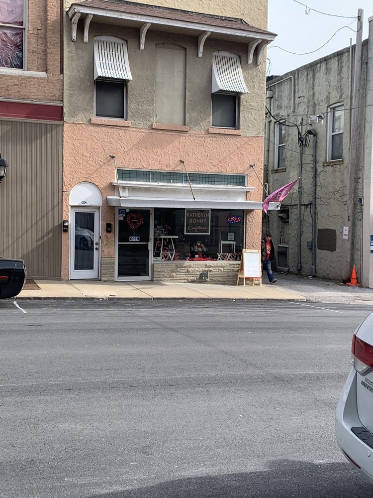 KATHERYN BONNY CONFECTIONS 111 S 5th St, Leavenworth, Kansas