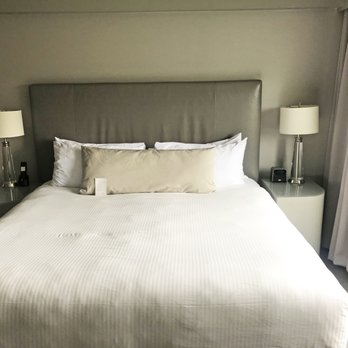 The James Hotel - Our Bedroom - Hotels Near Me - Saskatoon, Saskatchewan