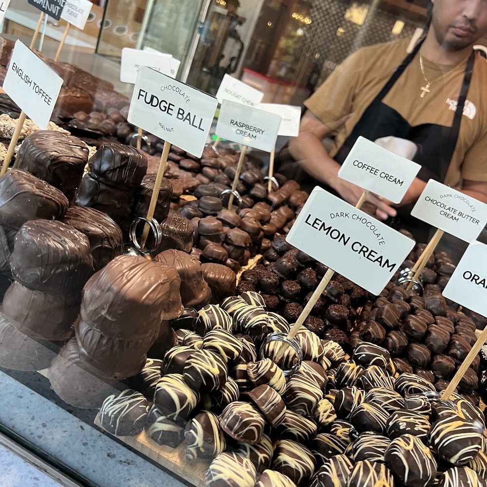 Temptations Chocolate Cafe - Chocolate - Coffee & Tea Near Me - Valencia, California Temptations Chocolate Cafe - Chocolate - Coffee & Tea Near Me - Valencia, California