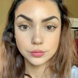 Lashed By Maia - Natural classic set! (Ignore the red on the bottom of my eye, that's my fault)