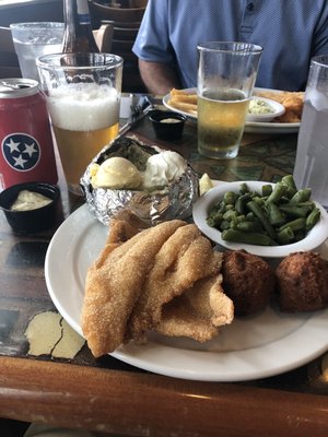 Riverview Restaurant & Marina by null