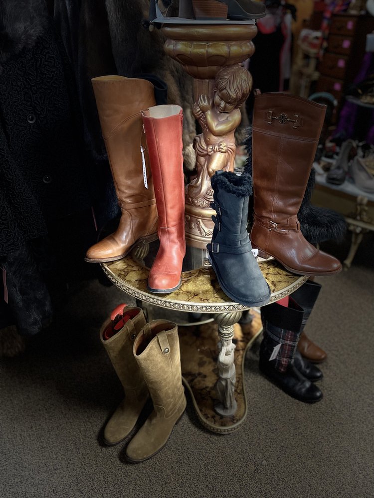 THE PINK POODLE Updated August 2024 46 Photos & 51 Reviews 6676